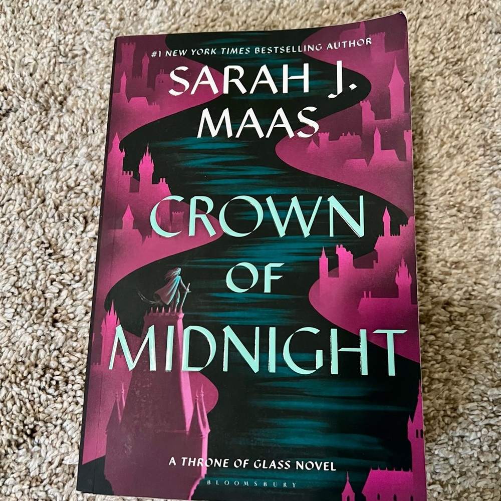 Crown of Midnight Book by Sarah J. Maas